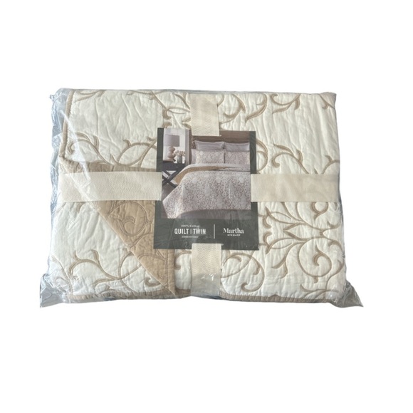Martha Stewart Other - Martha Stewart Quilt